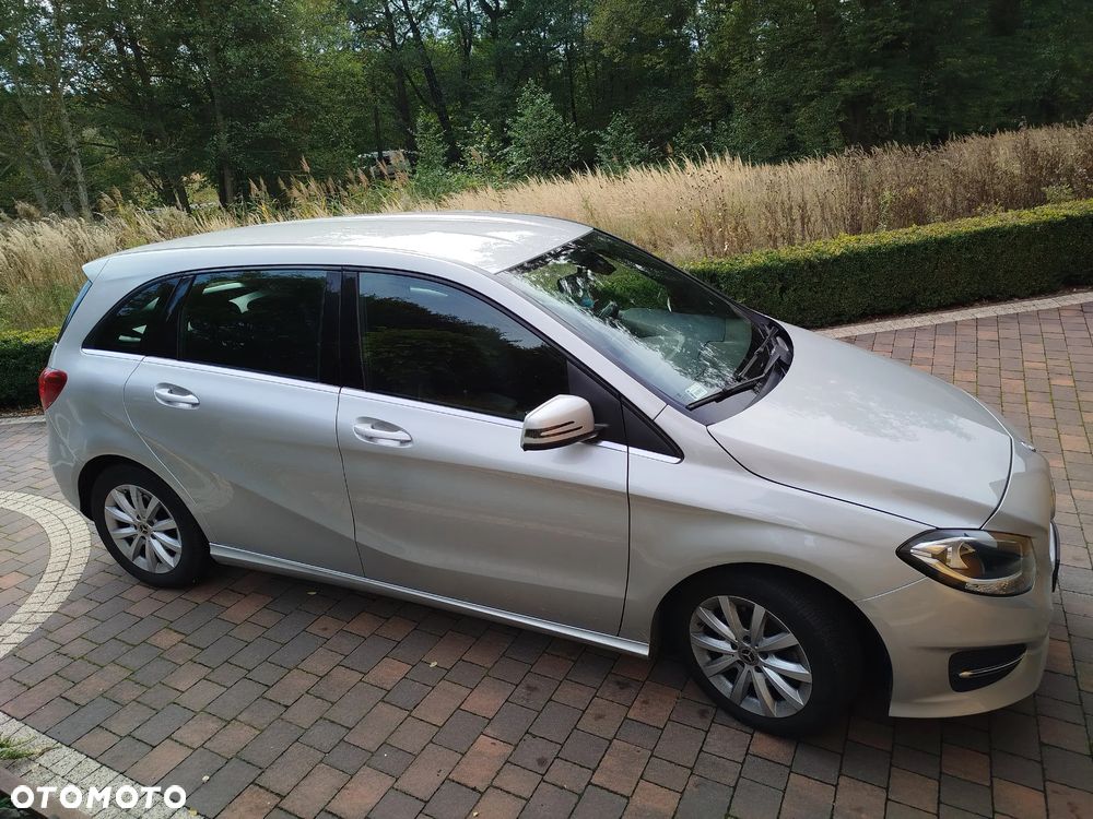 Mercedes-Benz B-Class 2017 photo 3