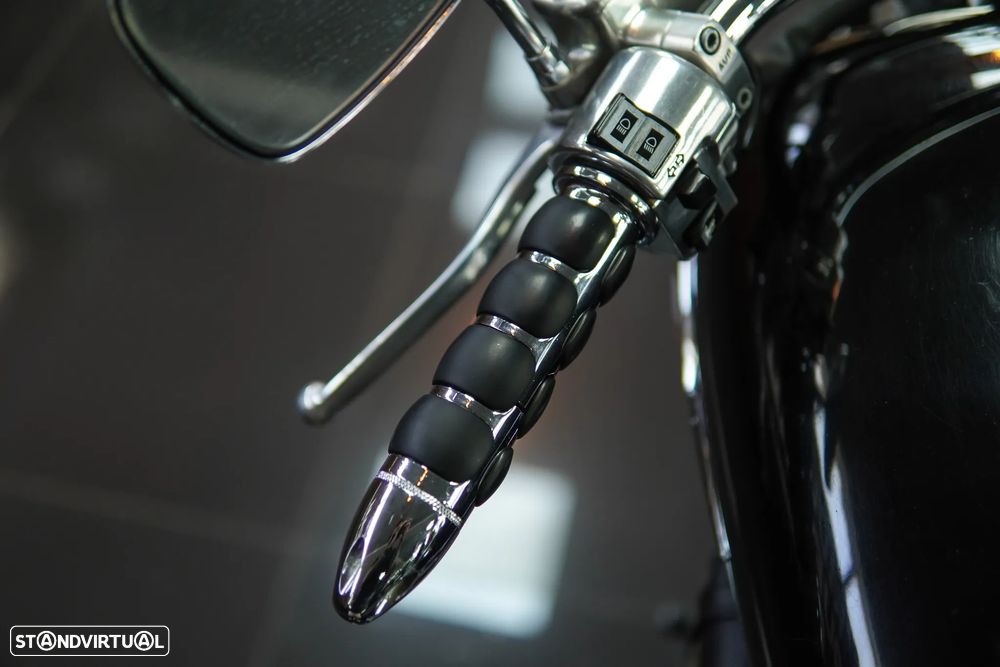 Honda VTX 1800 C - 19