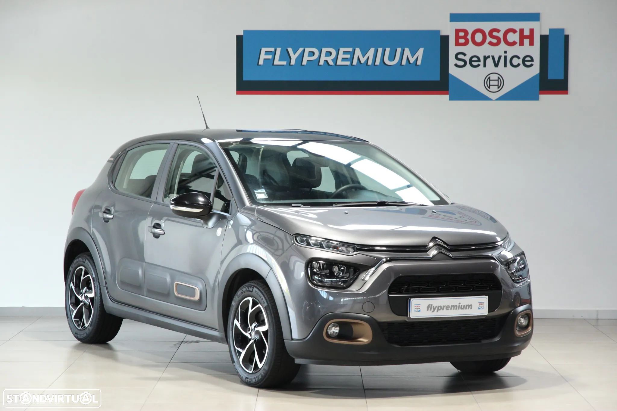 Citroën C3 1.2 PureTech C-Series - 1