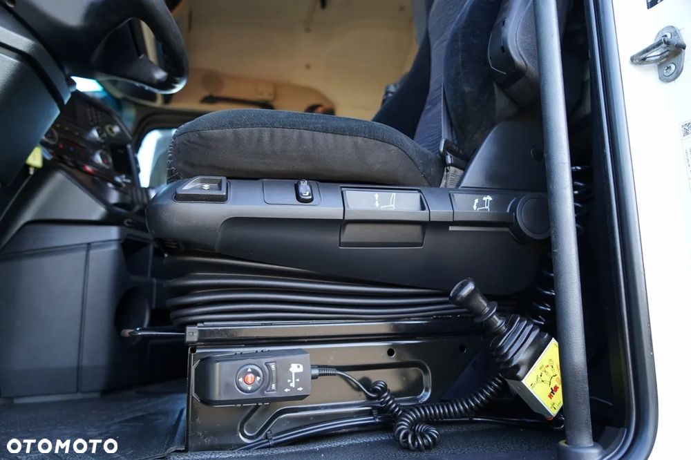 Mercedes-Benz ACTROS 1842 / EURO 5 EEV / RETARDER / STREAM SPACE / SPROWADZONY - 25