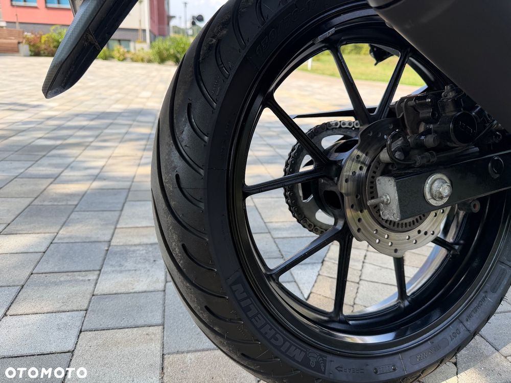 Suzuki GSX - 7