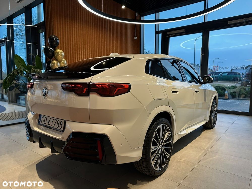 BMW X2 sDrive18d M Sport - 3