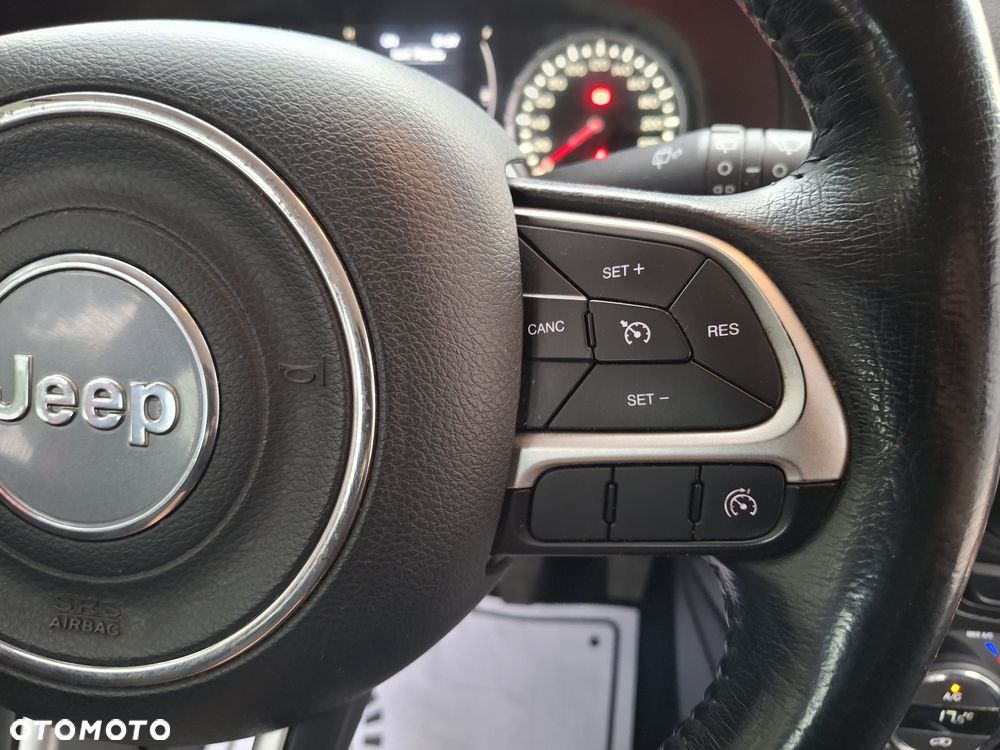 Jeep Renegade - 16