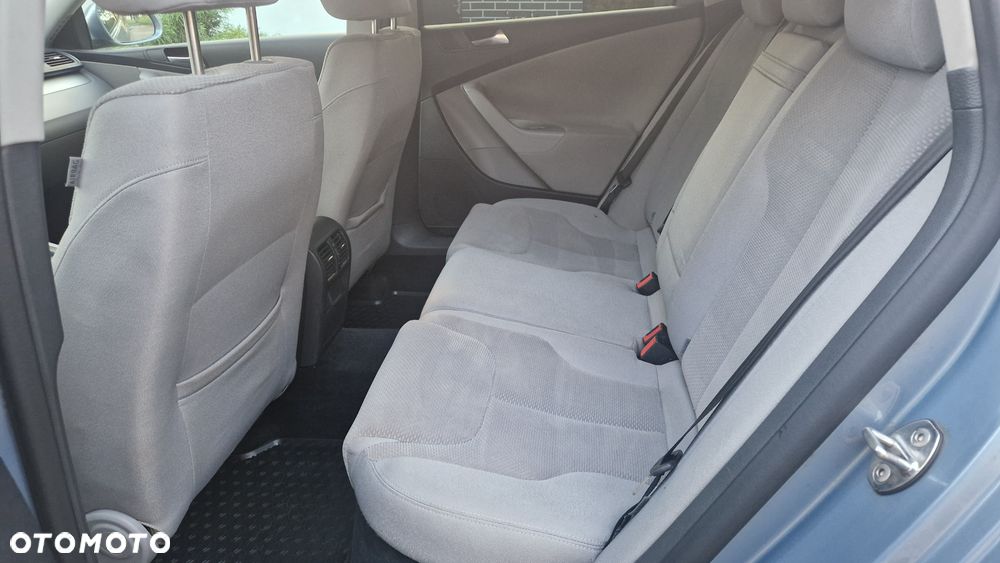 Volkswagen Passat 1.4 TSI Comfortline DSG - 33
