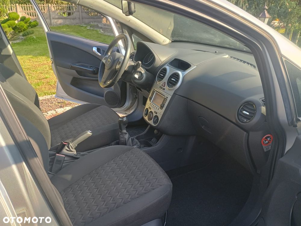 Opel Corsa - 11