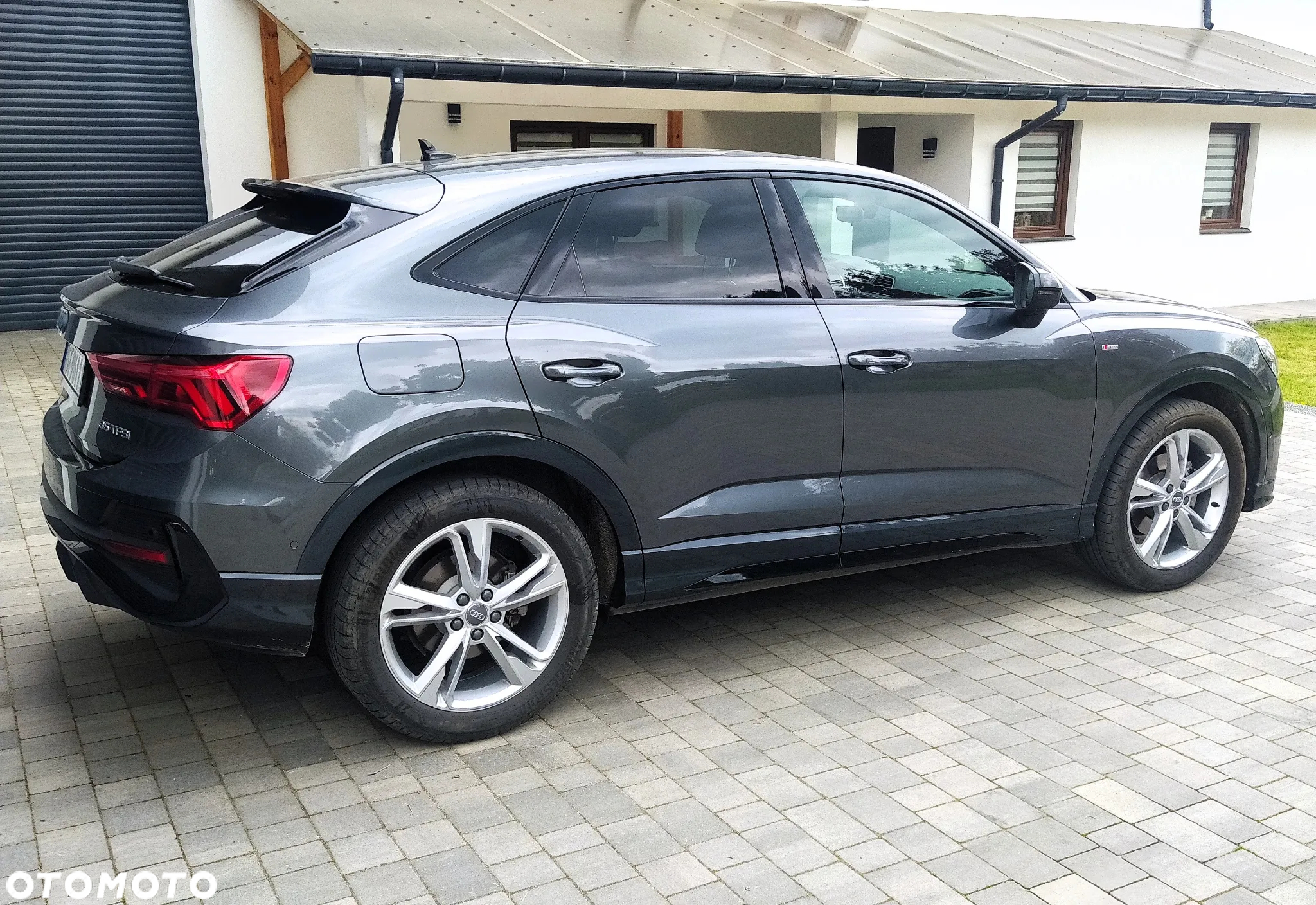 Audi Q3 - 4