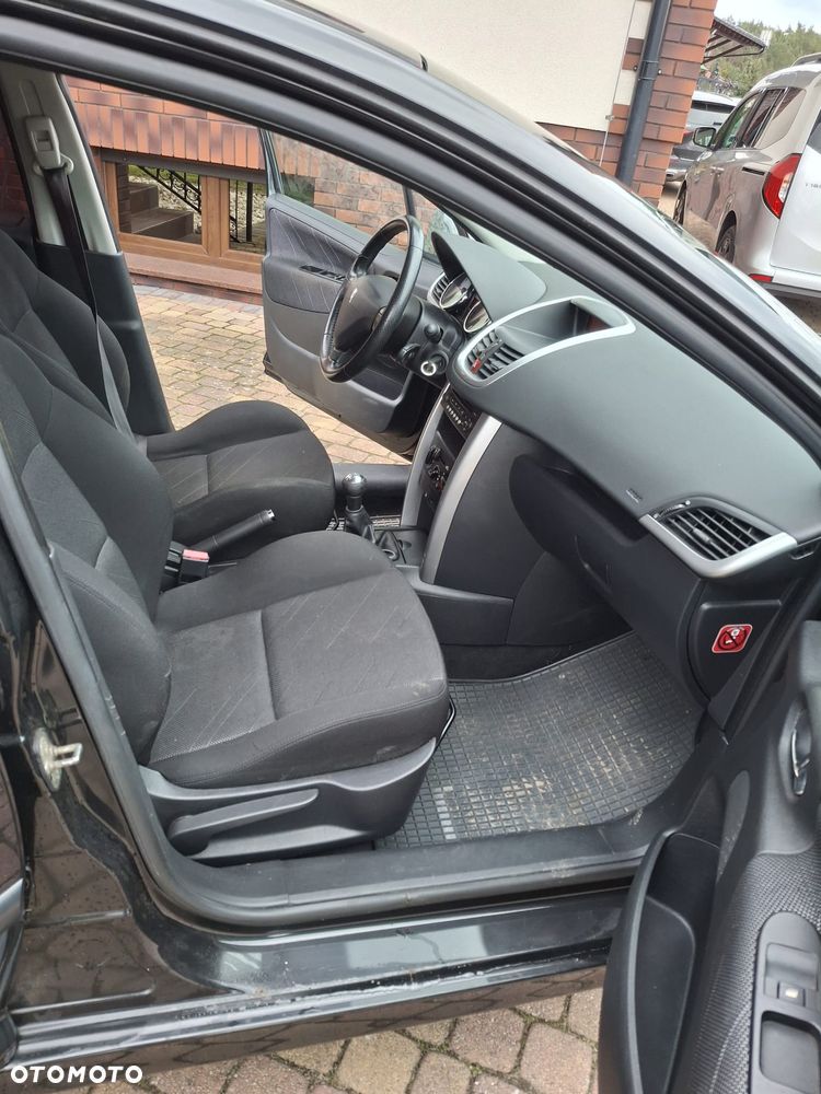 Peugeot 207 ver-1-6-16v-sporty - 11