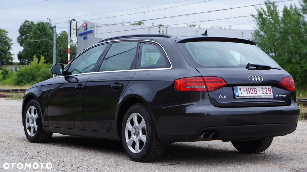 Audi A4 Avant 2.0 TDI e DPF Attraction - 7