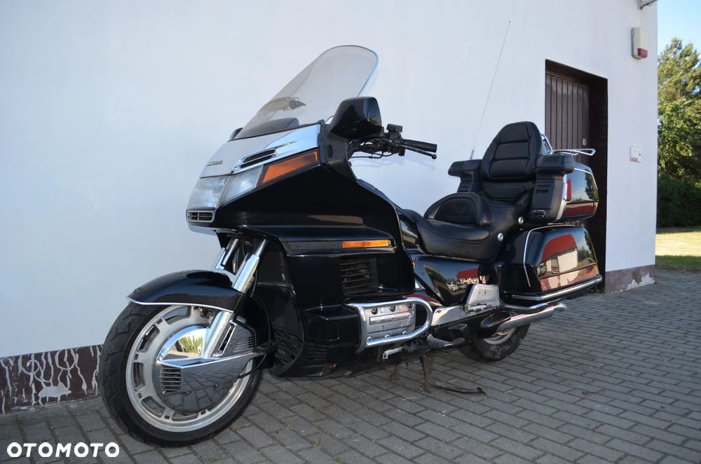 Honda GL - 16