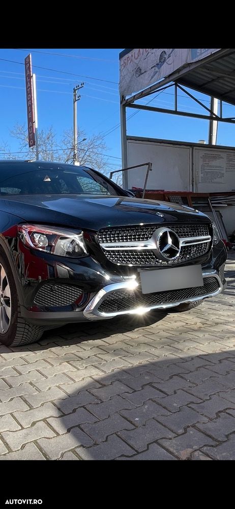 Mercedes-Benz GLC Coupe 250 4Matic 9G-TRONIC - 26