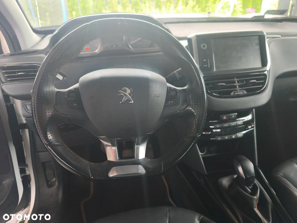 Peugeot 2008 PureTech 110 Stop&Start GT-Line Edition - 16