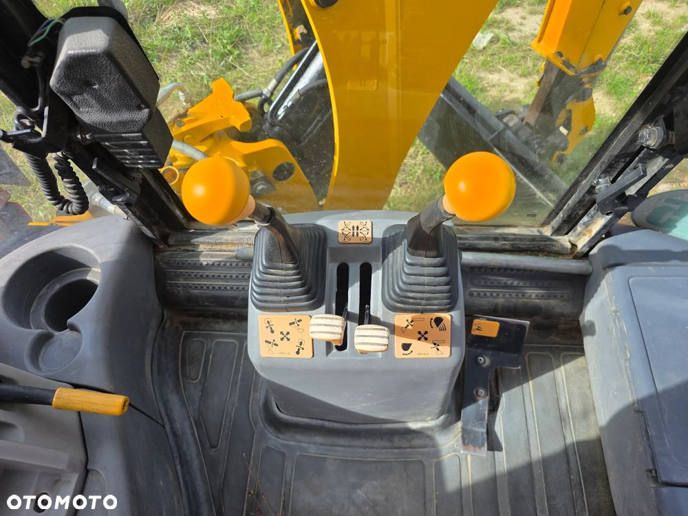JCB 4CX - FAKTURA VAT 23% KOPARKO-ŁADOWARKA - 9