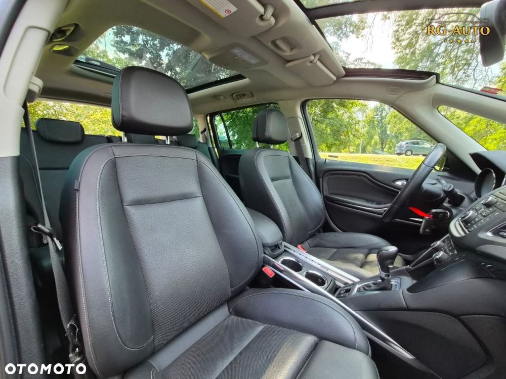 Opel Zafira - 32
