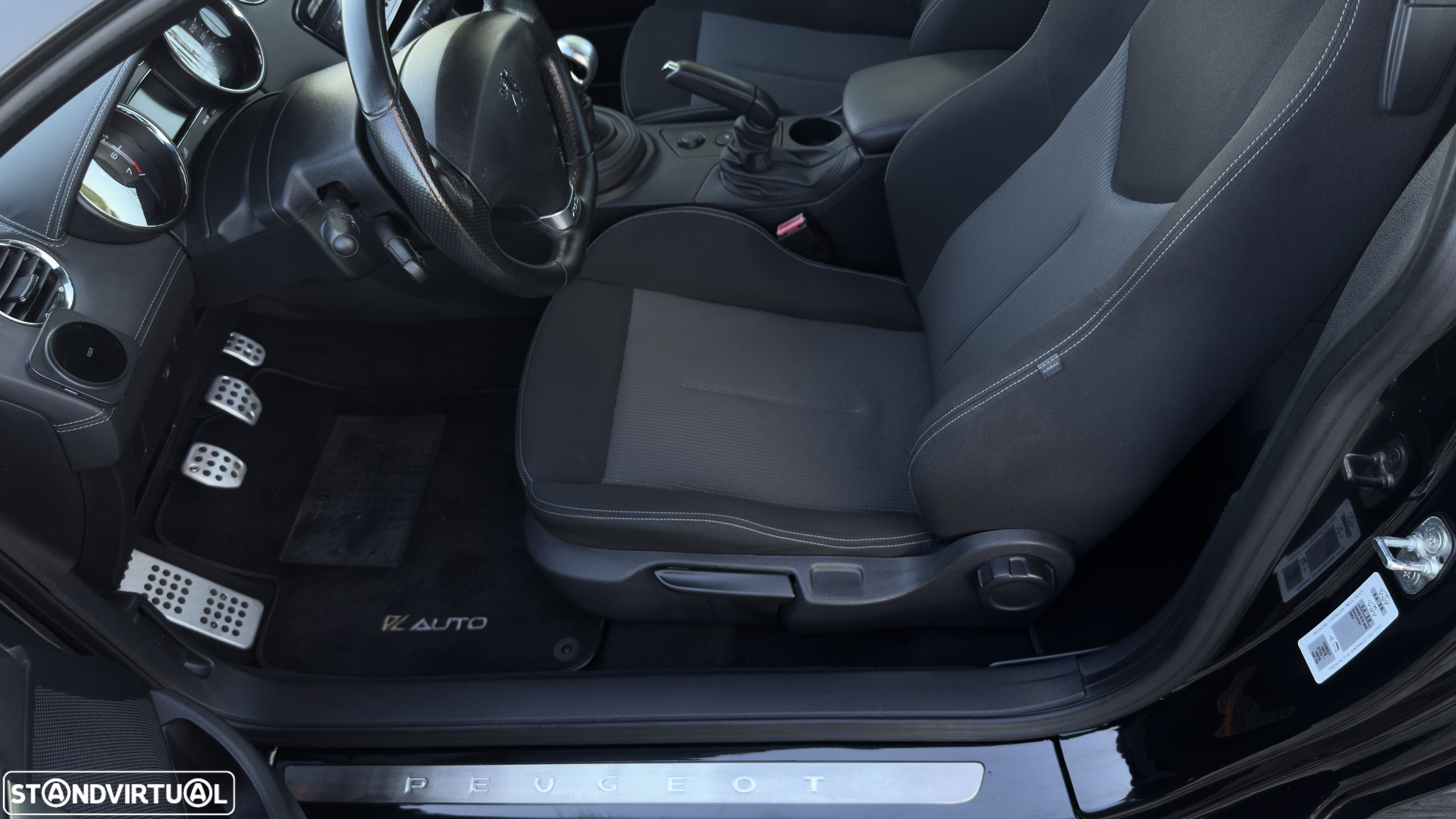 Peugeot RCZ 1.6 200 THP - 27