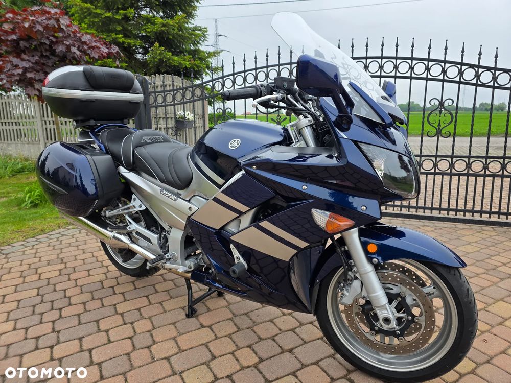 Yamaha FJR - 3