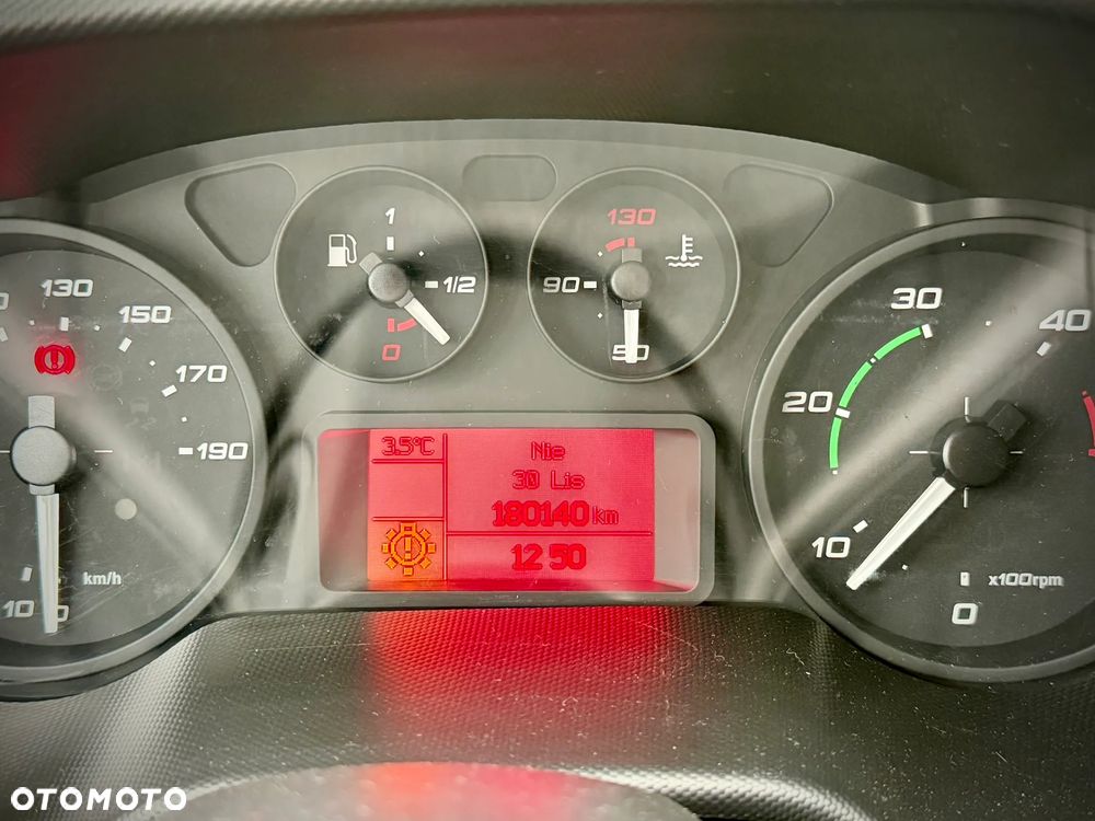 Iveco 35S17 - 24