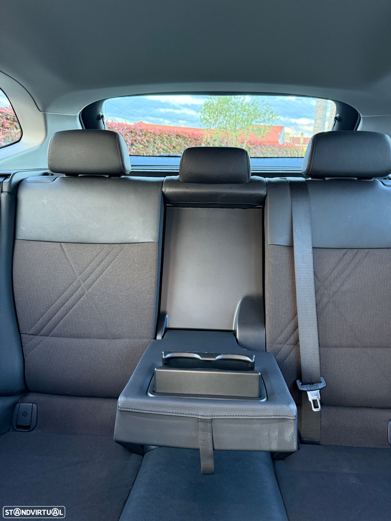 BMW X1 16 d sDrive xLine - 28