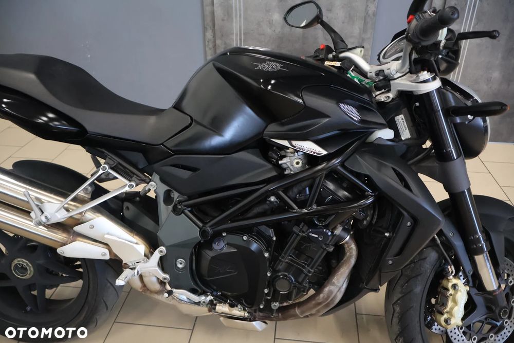 MV AGUSTA Brutale - 4