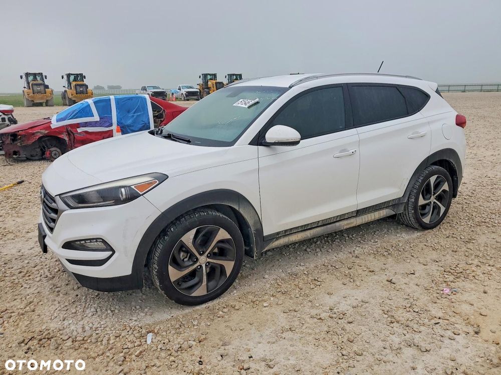 Hyundai Tucson - 1