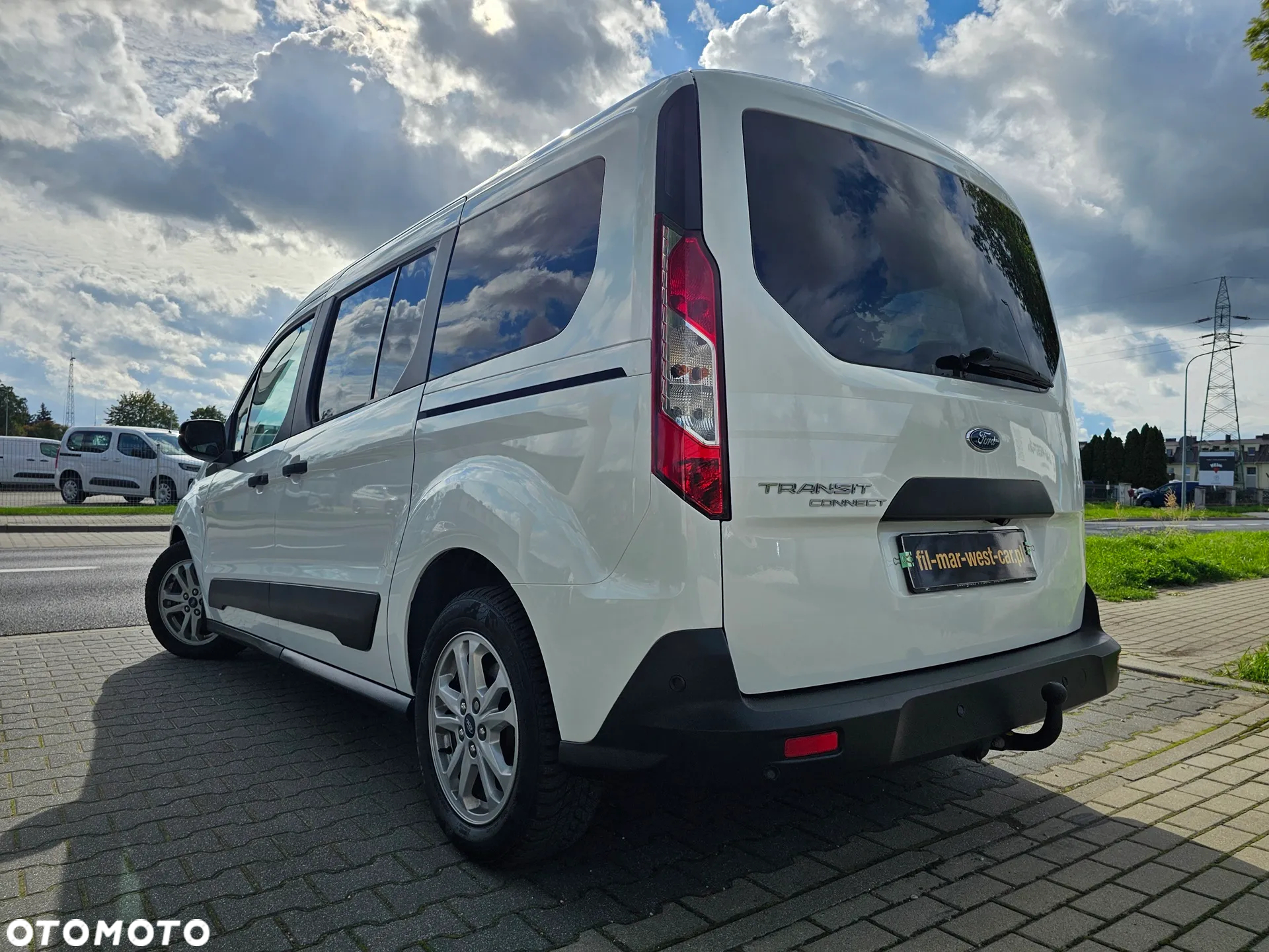 Ford Tourneo Connect Grand - 10