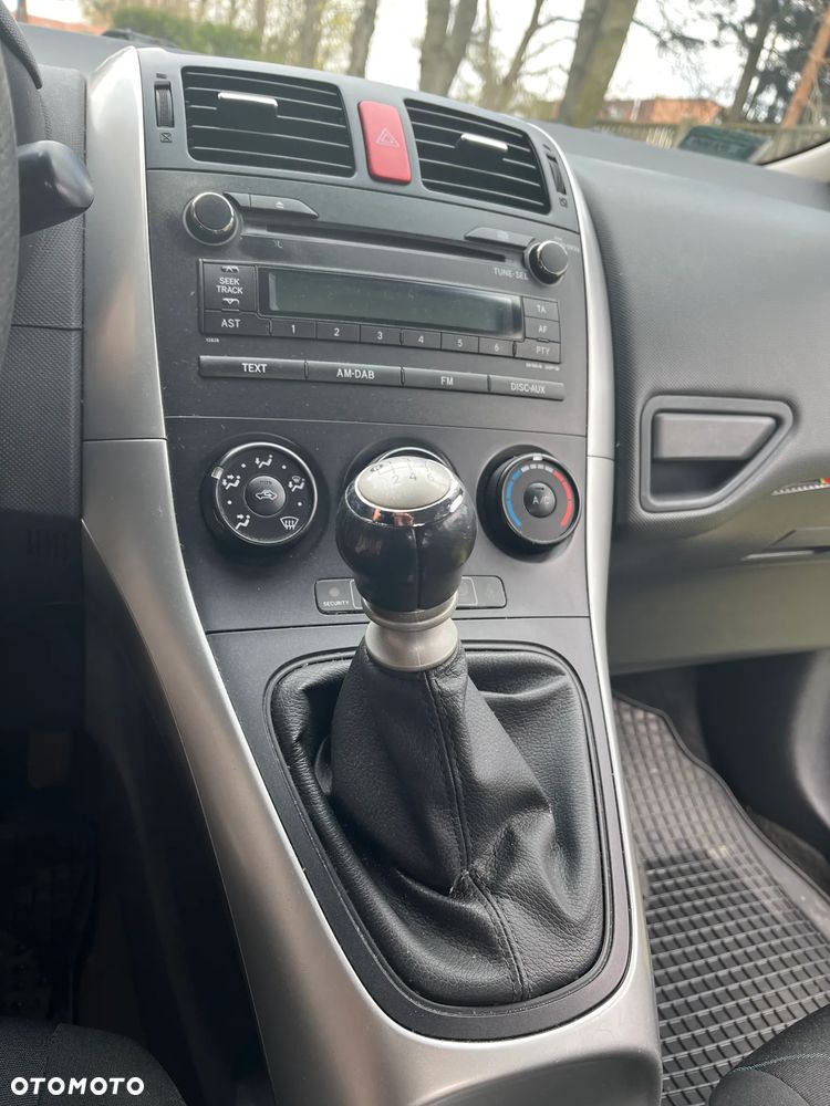 Toyota Auris - 8
