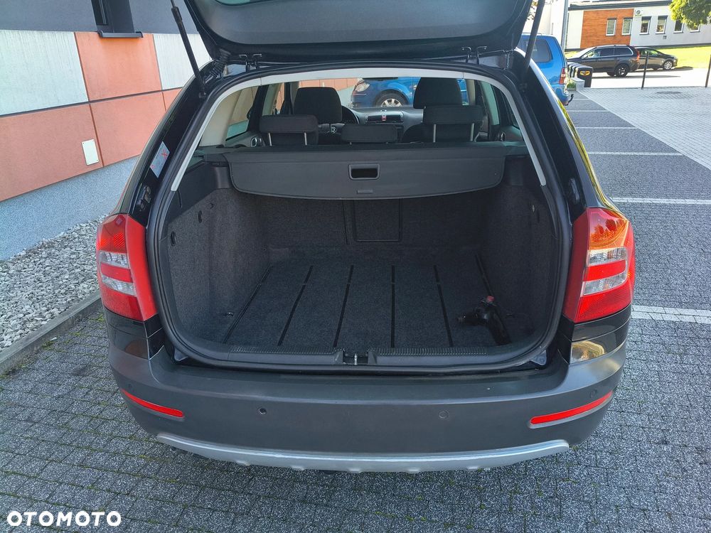 Skoda Octavia 2.0 TDI DPF 4x4 Scout - 22