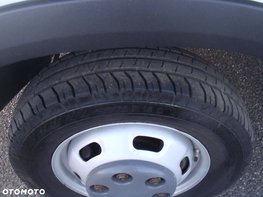Iveco DAILY 35C13 - 23