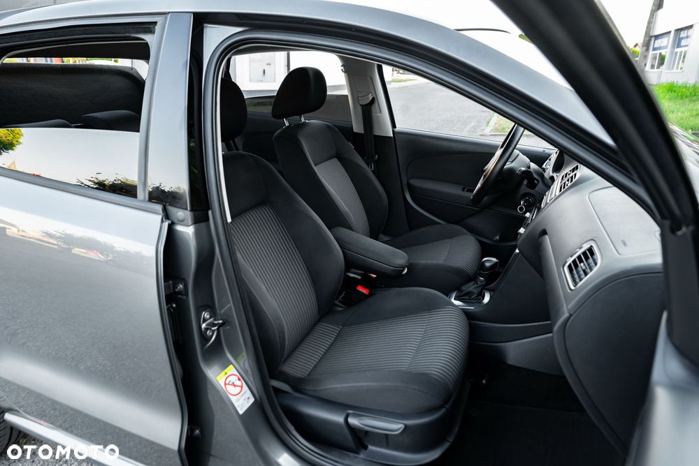 Volkswagen Polo 1.2 TSI Highline DSG - 34