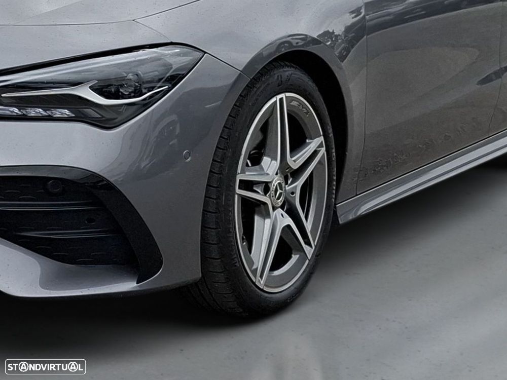 Mercedes-Benz CLA 180 d Shooting Brake AMG Line Aut. - 4