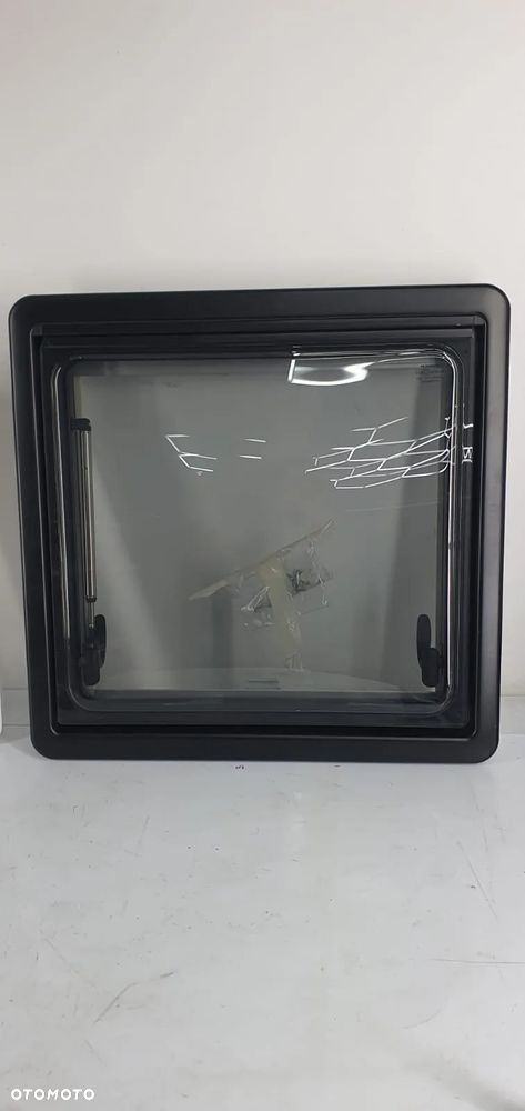 Okno kamper Dometic Seitz 50x45 - 9