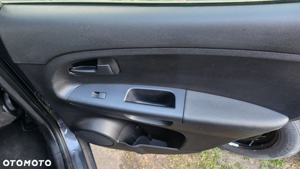 Kia Venga 1.4 CVVT ISG Vision - 19