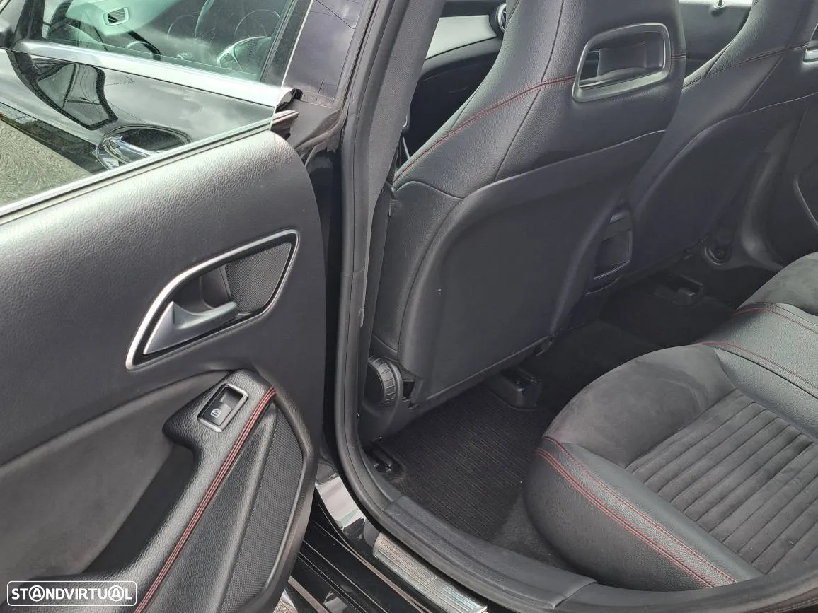 Mercedes-Benz CLA 220 d Shooting Brake AMG Line Aut. - 19