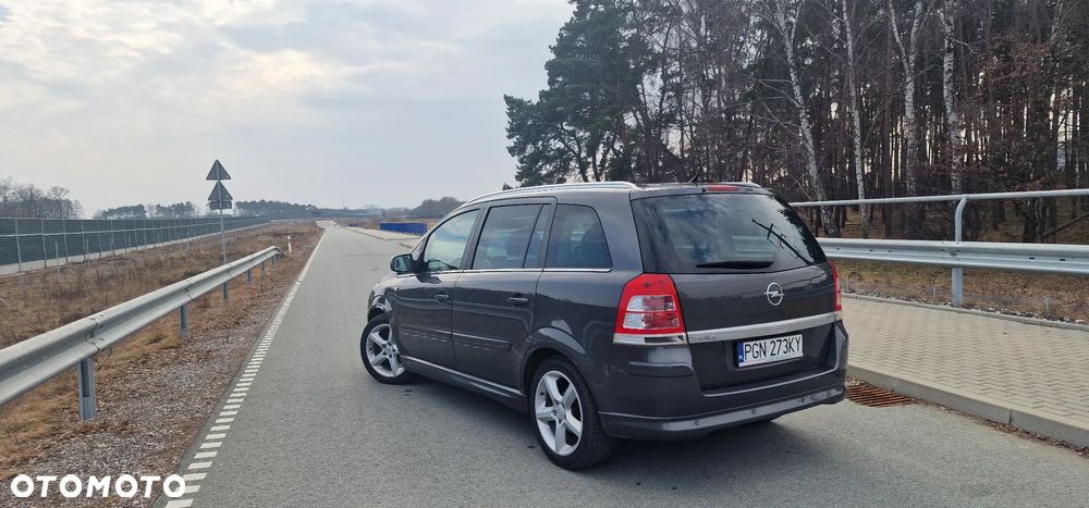 Opel Zafira 1.8 Sport - 5