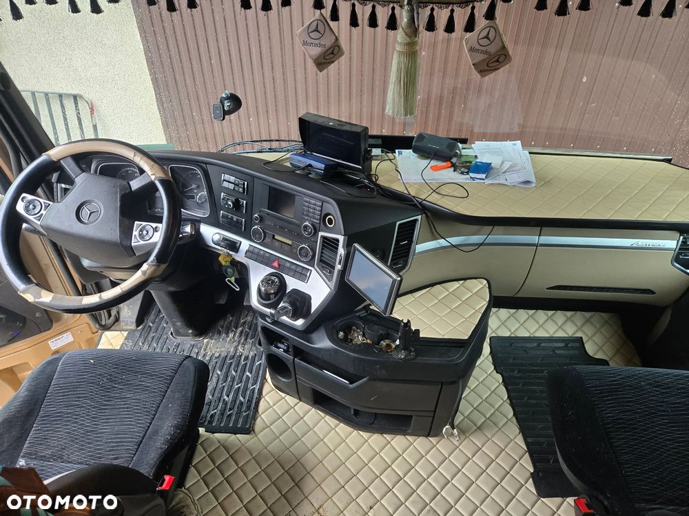 Mercedes-Benz Actros 2551 - 13