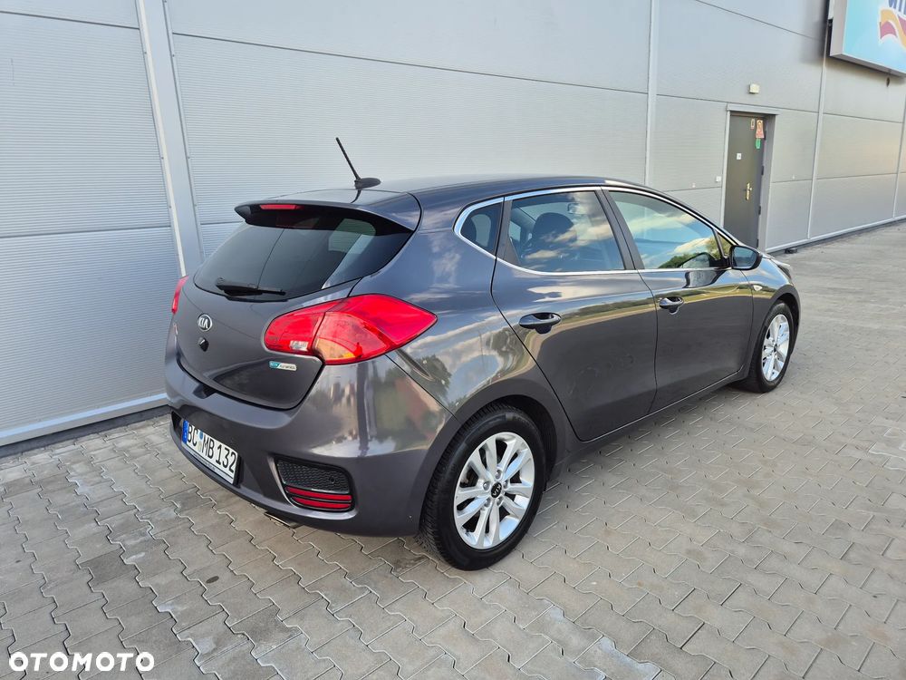 Kia Ceed 1.4 CVVT Dream Team Edition - 7