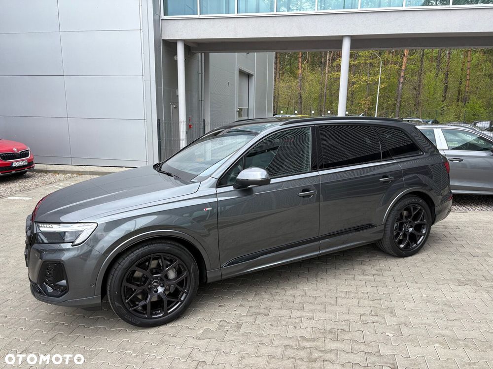 Audi Q7 - 8