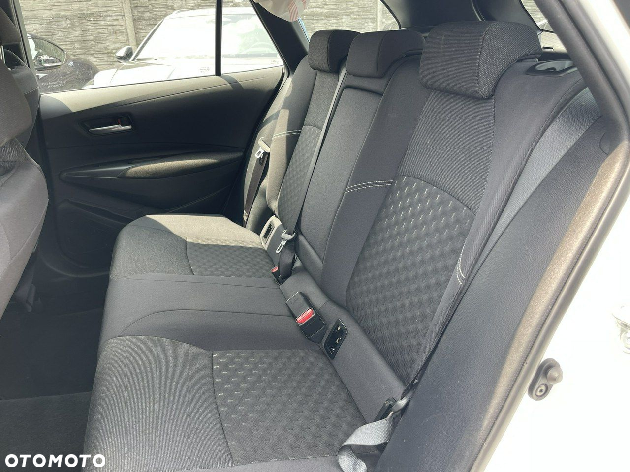 Toyota Corolla - 10