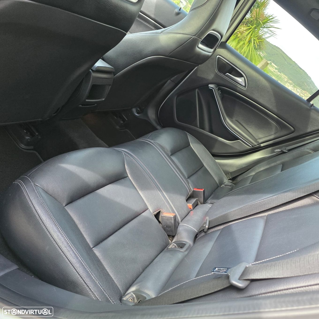 Mercedes-Benz GLA 220 d AMG Line - 37