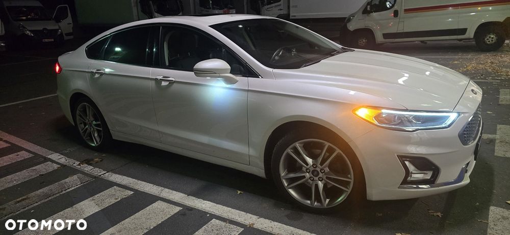 Ford Fusion - 14