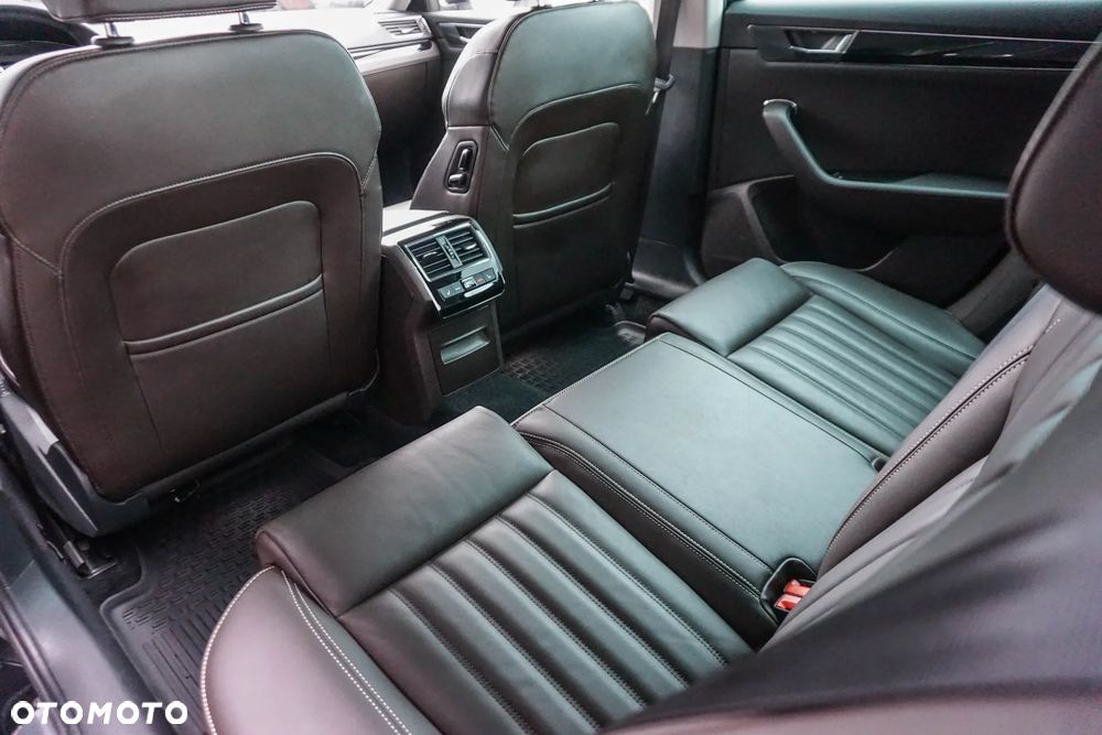 Skoda Superb 2.0 TSI L&K DSG - 29