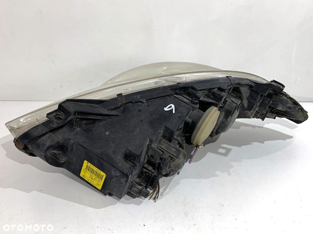 REFLEKTOR PRAWY PRZÓD  MERCEDES-BENZ KLASA A (W169) 2004 - 2012 A 180 CDI (169.007, 169.307) 80 kW - 2
