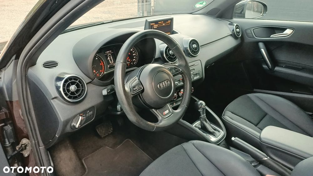 Audi A1 Sportback 1.6 TDI S tronic S line Sportpaket - 9