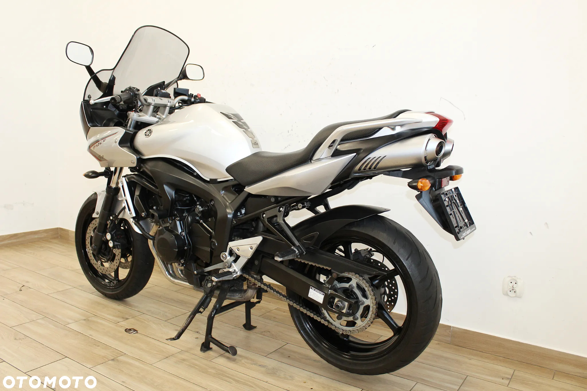 Yamaha FZ - 13