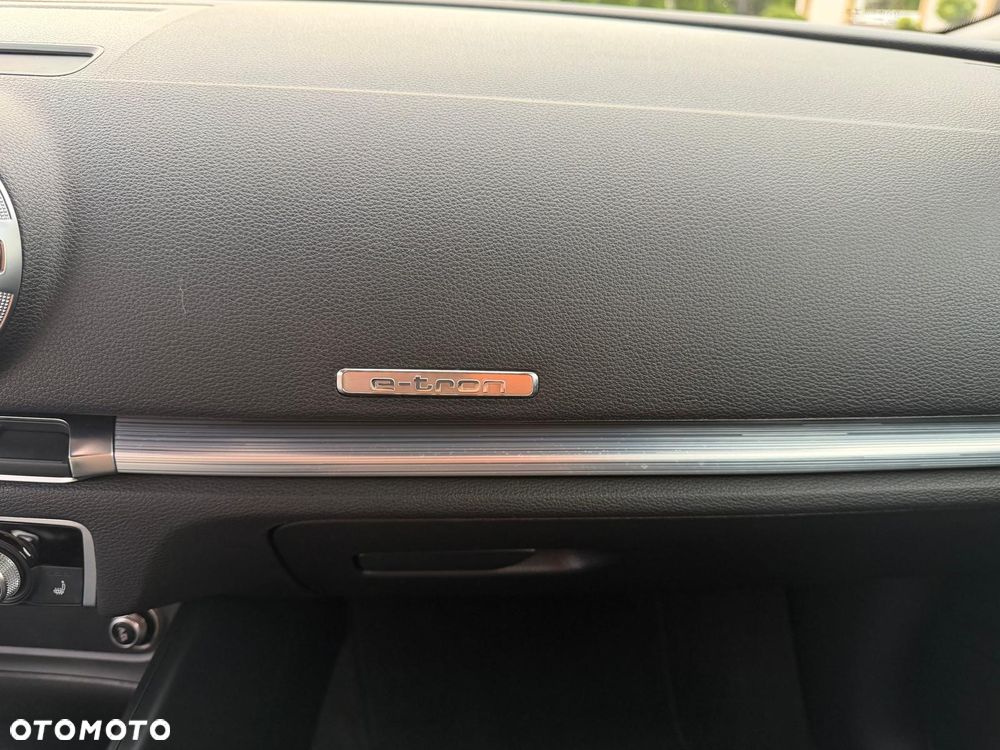 Audi A3 Sportback 40 e-tron S tronic design - 19