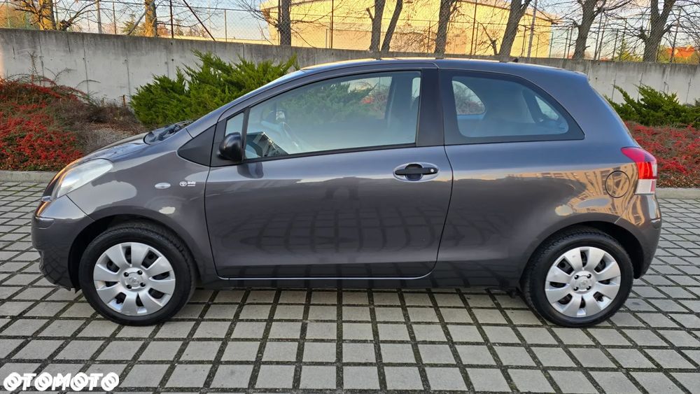 Toyota Yaris - 7