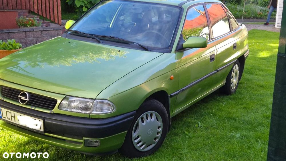 Opel Astra 1.6 - 2