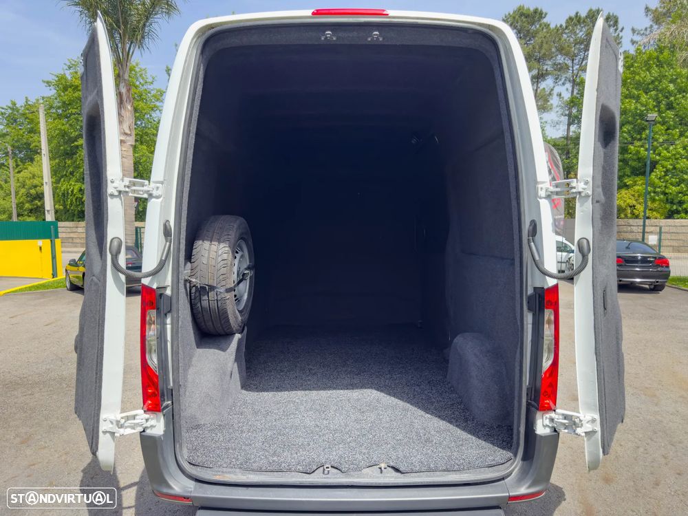 Mercedes-Benz eSprinter - 10