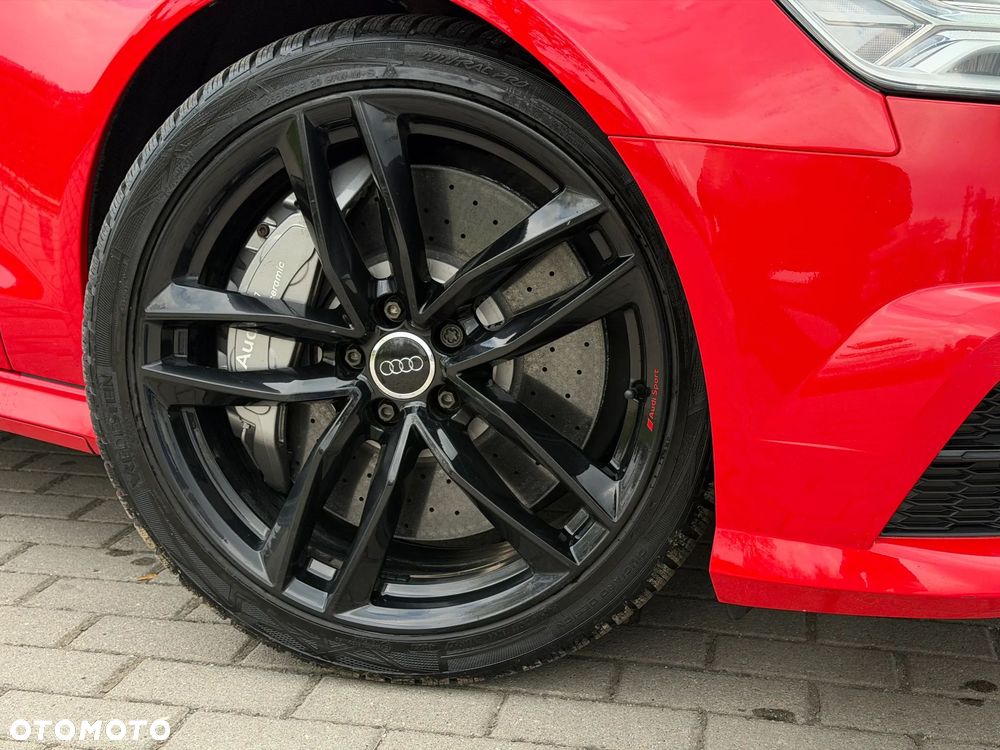 Audi S6 Avant - 16