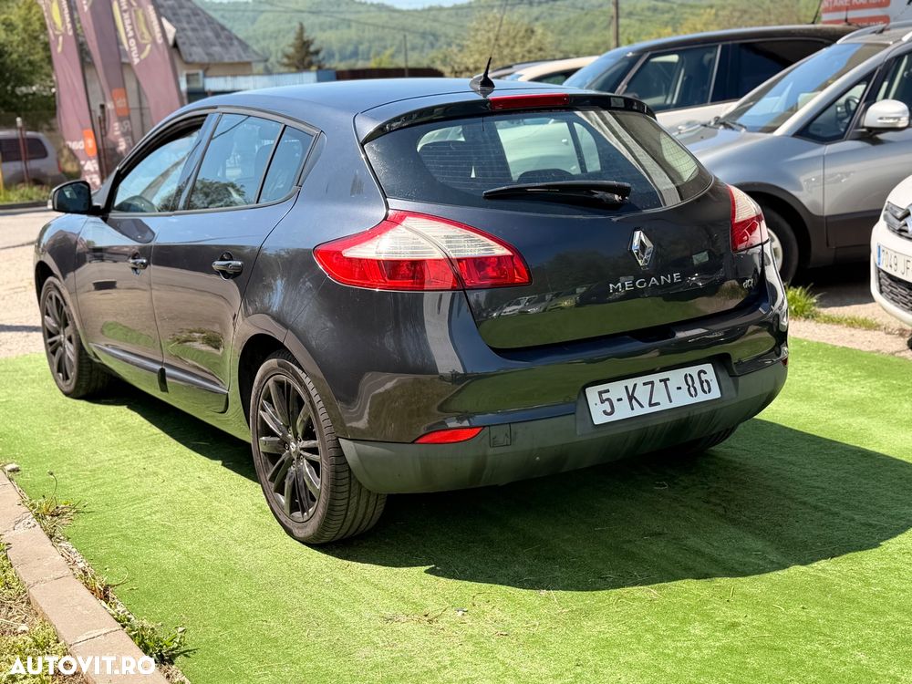 Renault Megane - 5