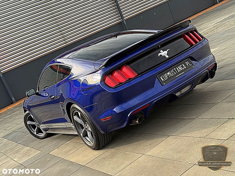 Ford Mustang - 22